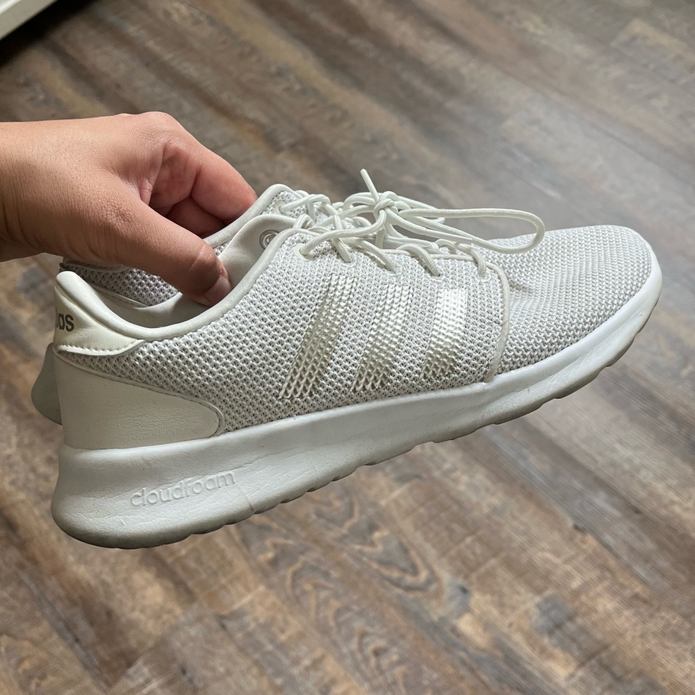 Adidas cloud foam tennis shoes. Women size 9